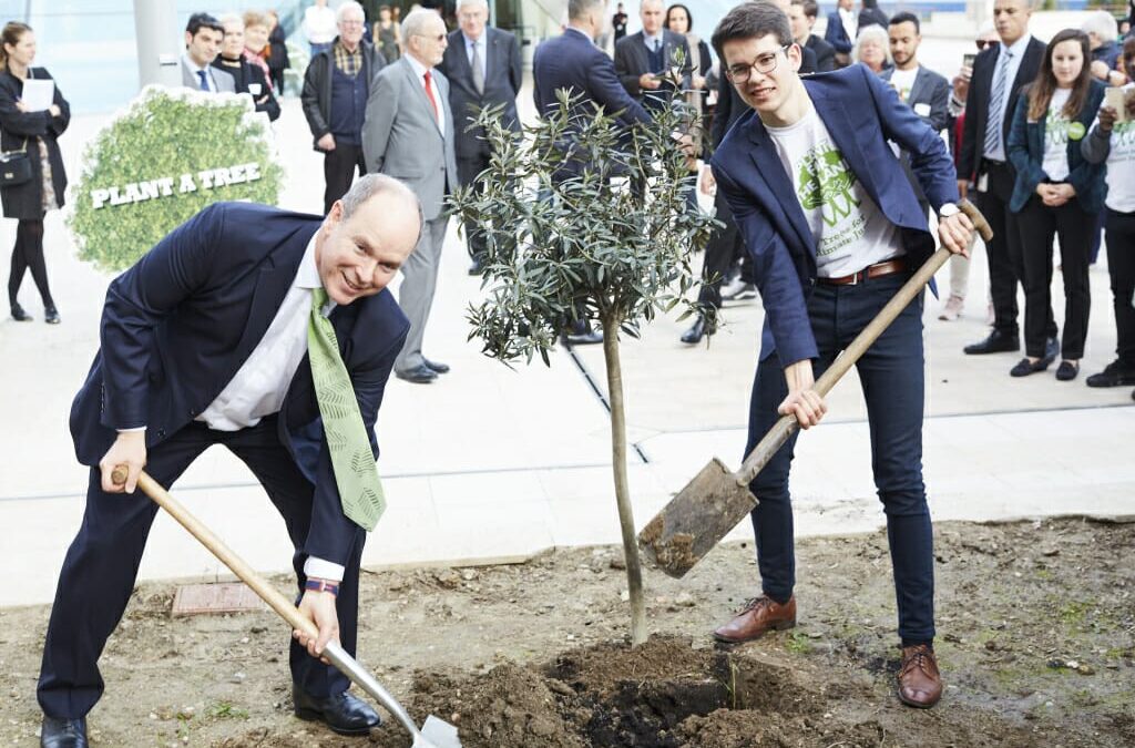 RECEPTION AT PRINCE ALBERT IN MONACO: PERVOMANCE PROMOTES WORLDWIDE TREE PLANTING CAMPAIGN